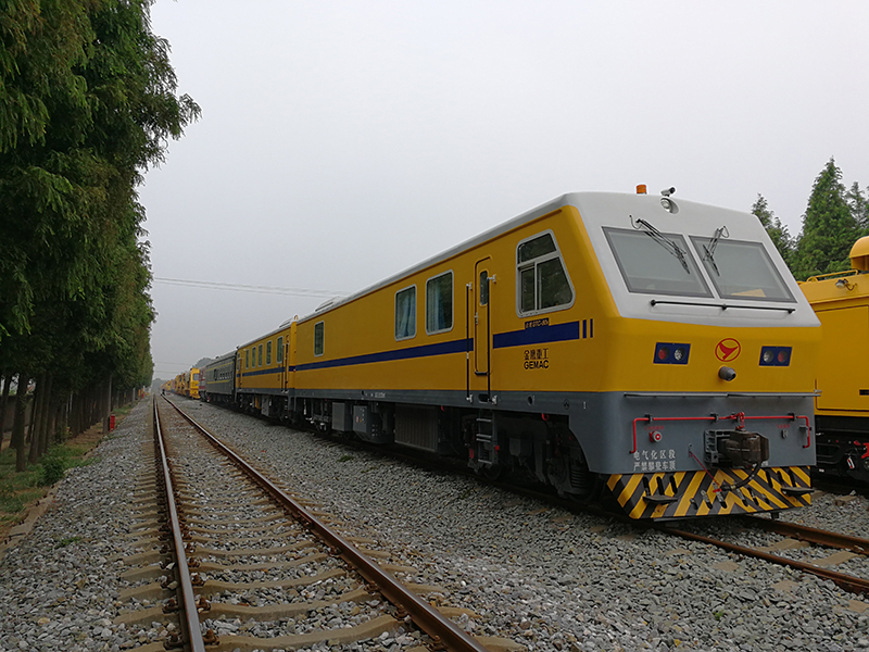 钢轨探伤车