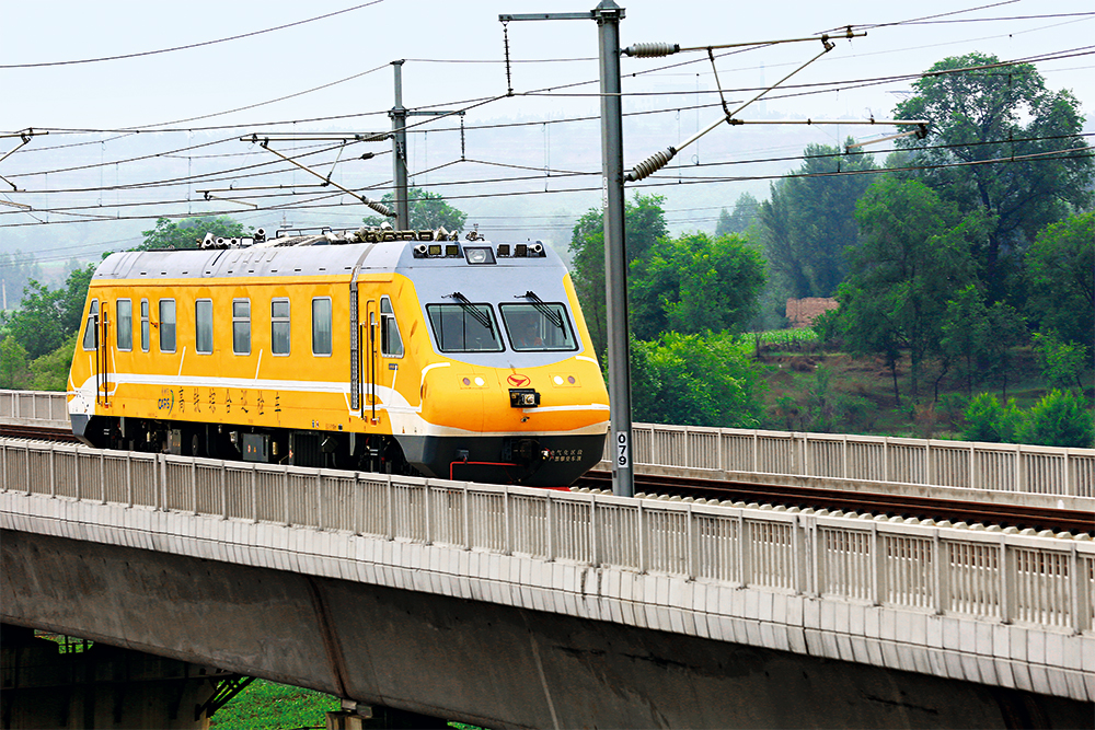 高速铁路综合巡检车