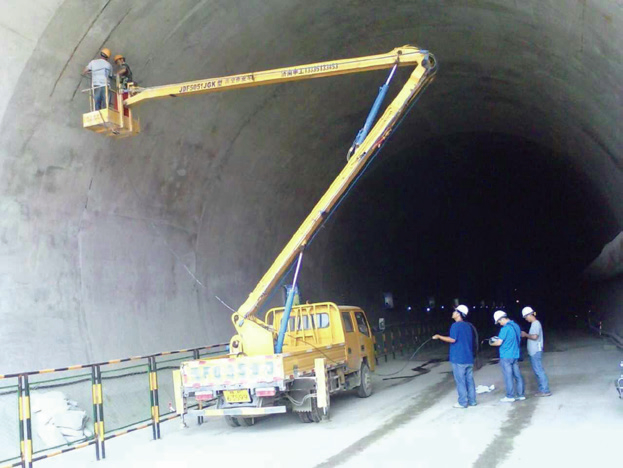 隧道衬砌质量检测评估